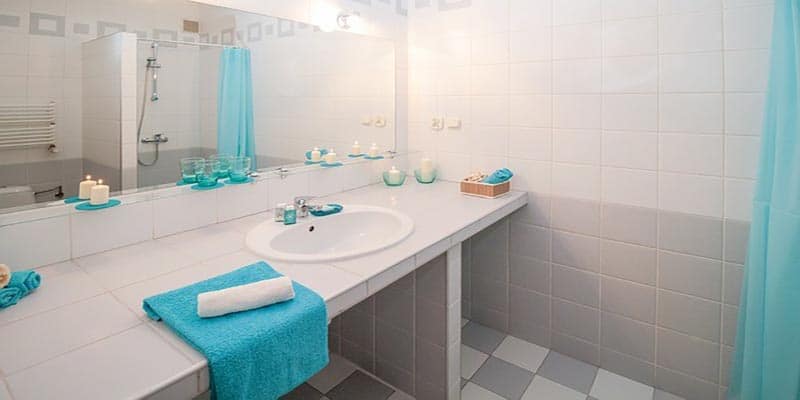 Most Popular Bathroom Home Decor Themes & How to Do Them